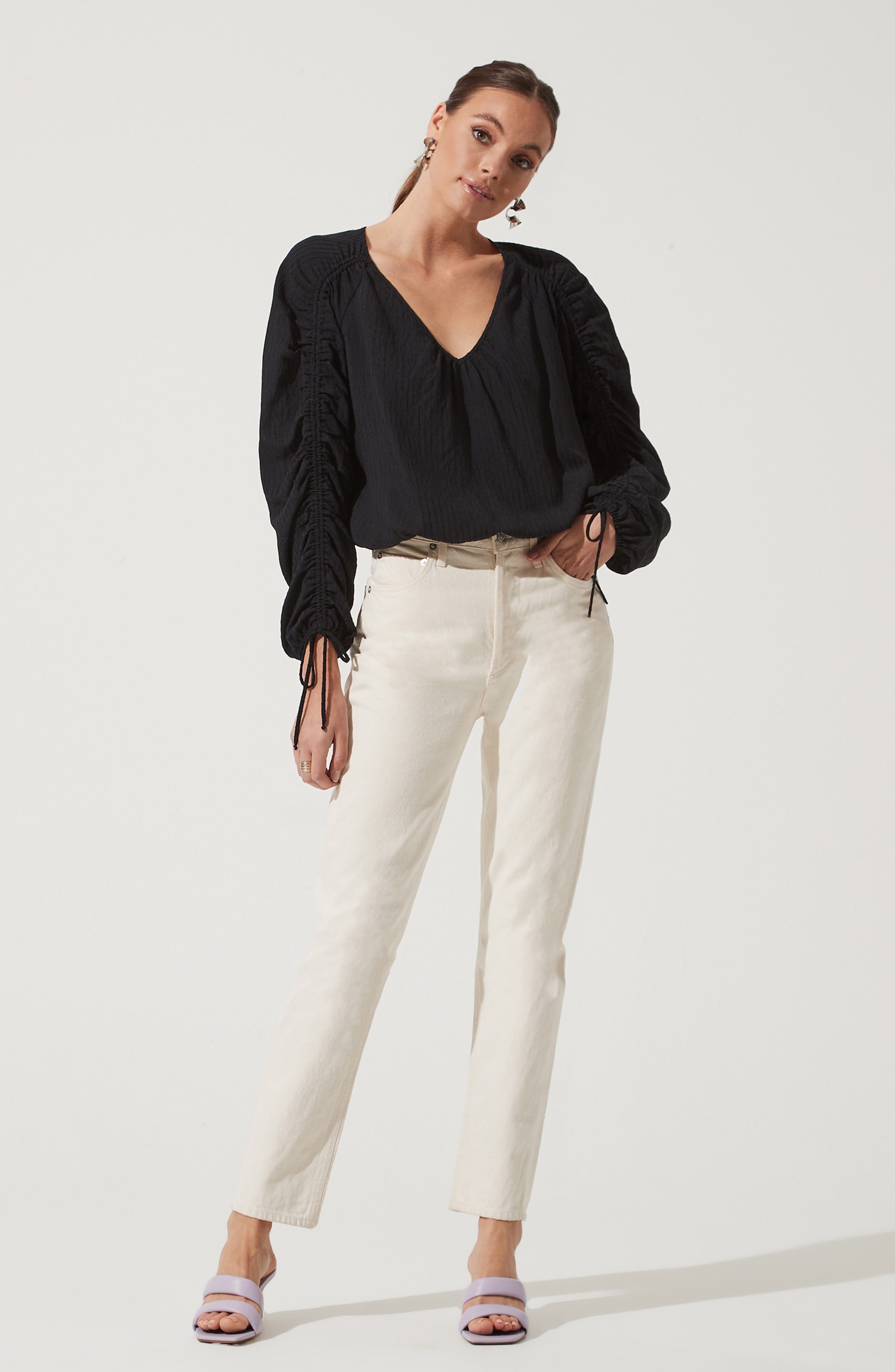 ASTR the Label Ruched Long Sleeve Top ...